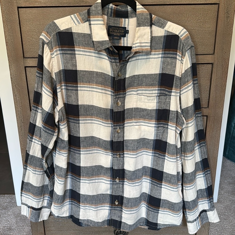 Pendelton Linen/Rayon Plaid button down Shirt Mens M Navy/Ceeam casual Western